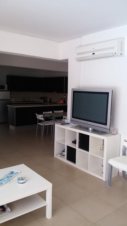 Alethriko Palms Resort Apartments الغرفة الصورة